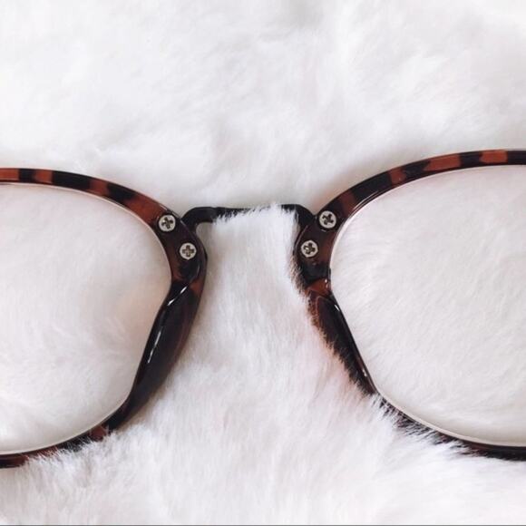 Ira Brown Printed Pattern Oval Reading Glasses - Picture 9 of 10